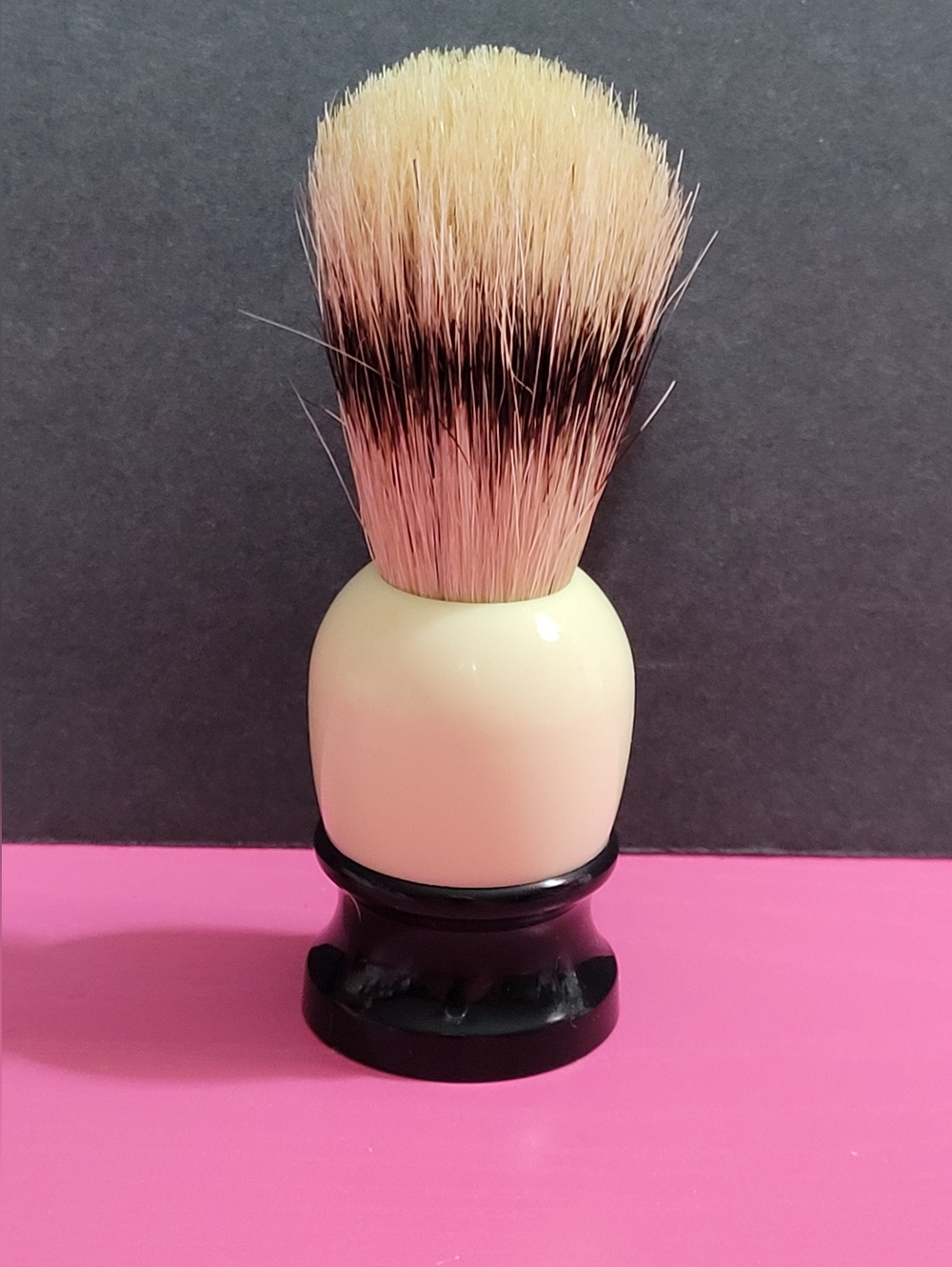 Vintage Ever-Ready 100 Black & Cream Handle Shaving Brush (0648)